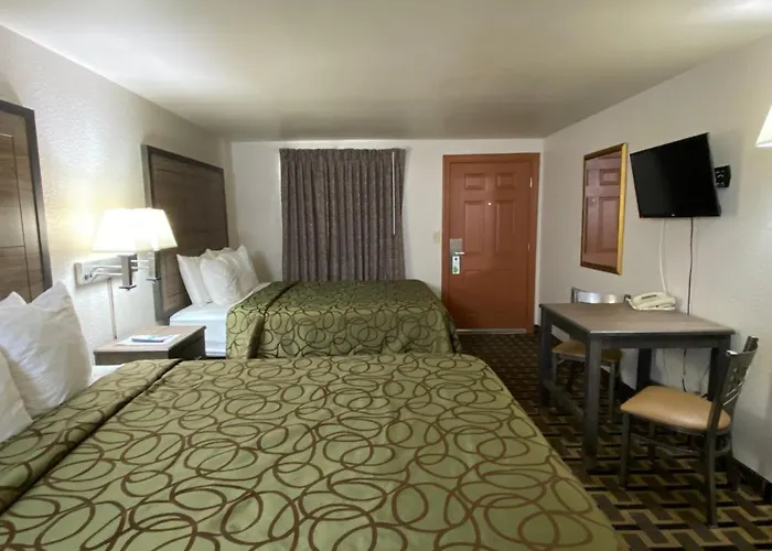 Motel In The Pines Munds Park